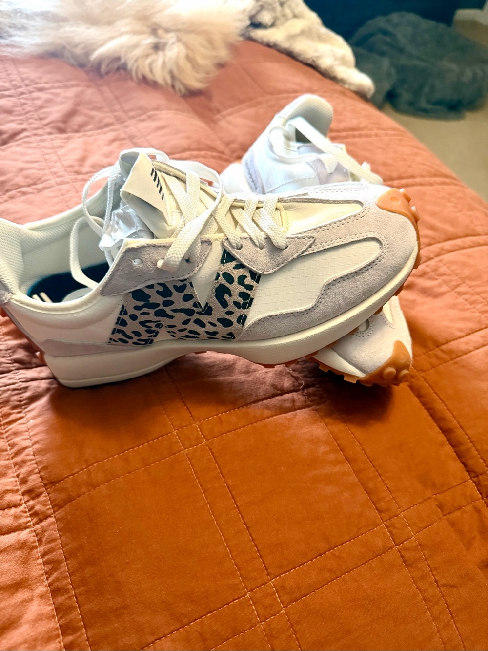 New Balance 327 Sneakers Women Size 8
